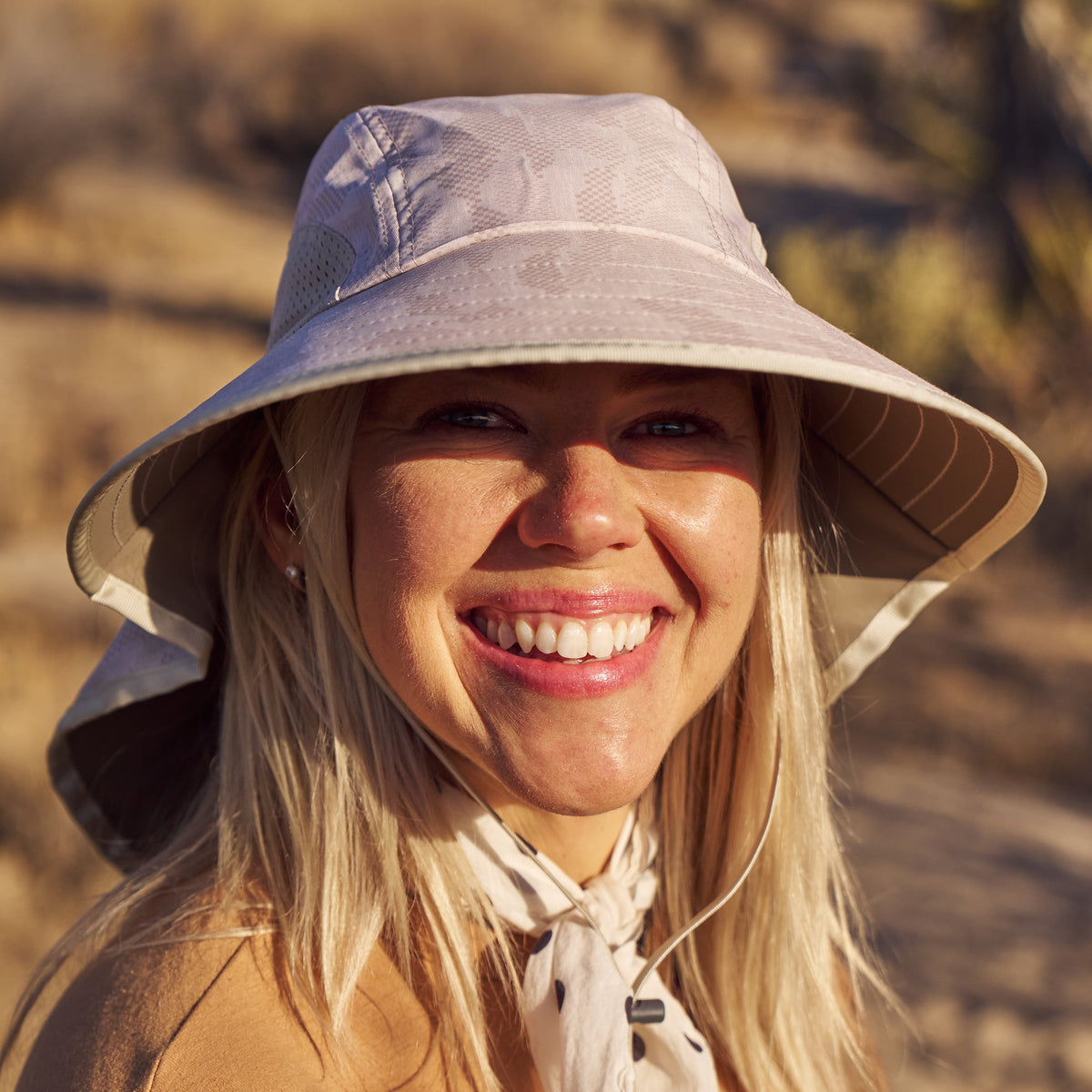 Sunday Afternoons Smart Buy - Adventure Hat - Breathable UPF 50 Certified